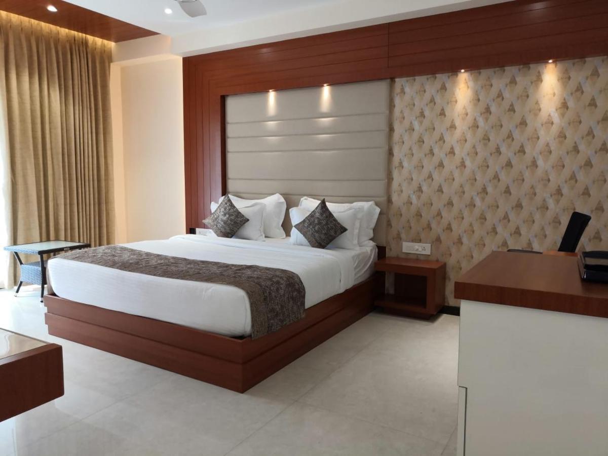 Robusta Inn Chikmagalur Ngoại thất bức ảnh