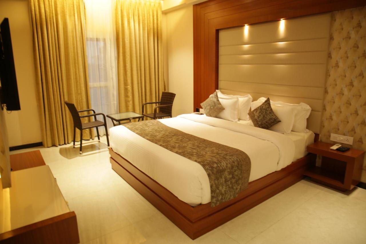 Robusta Inn Chikmagalur Ngoại thất bức ảnh